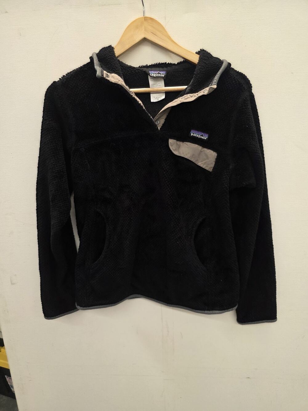 Patagonia Retool Cozy Fleece Hooded Hoodie Pullover Black Gray Womens Medium